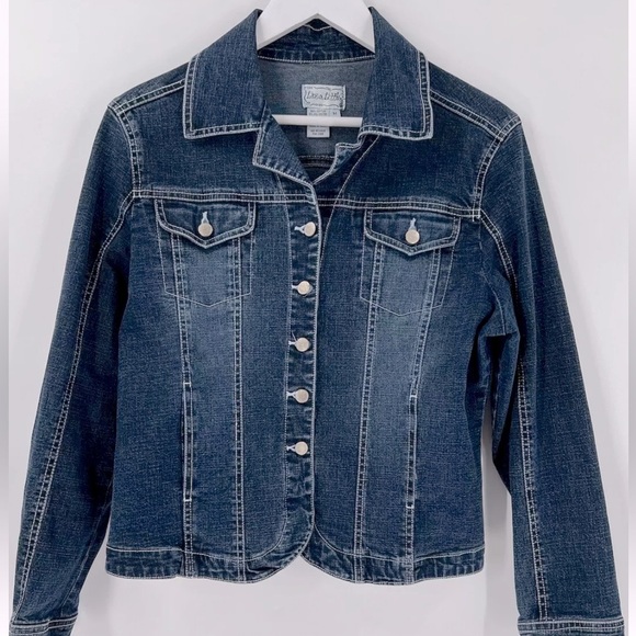 Jackets & Blazers - VINTAGE JACKET SUPER CUTE FITTED MED DARK ROUNDED HEM